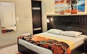 Hotel Karnal Inn